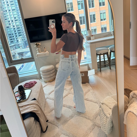 High Waisted Wide Leg Jean - Picture 5 of 5